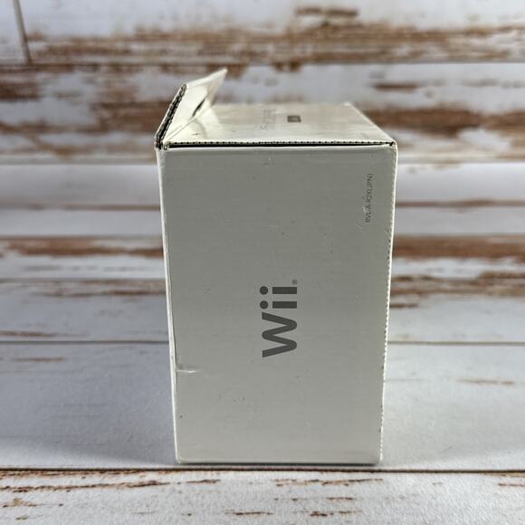 Wii Classic Controller Pro – Black (Japan Version) Tested w/ Box Damaged - Picture 4 of 5